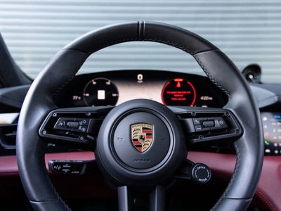 2023 Porsche Taycan Taycan GTS (MY23)