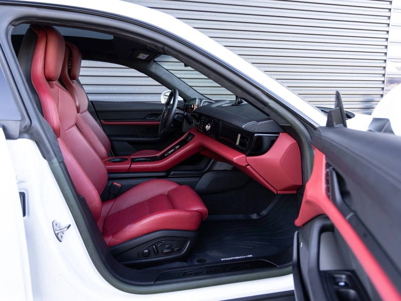 2023 Porsche Taycan Taycan GTS (MY23)