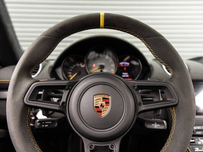 2025 Porsche 718 Cayman GT4 RS