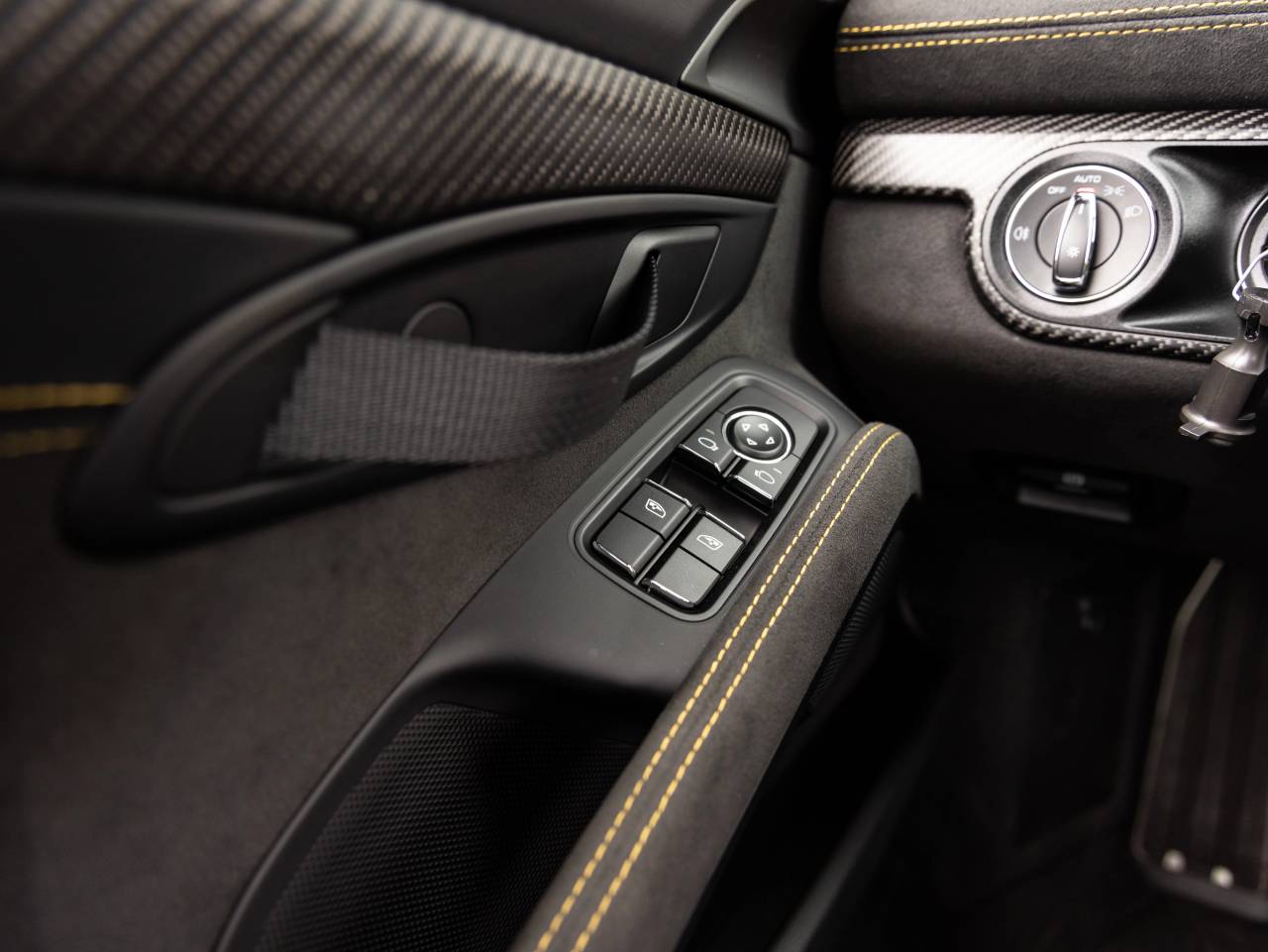 2025 Porsche 718 Cayman GT4 RS