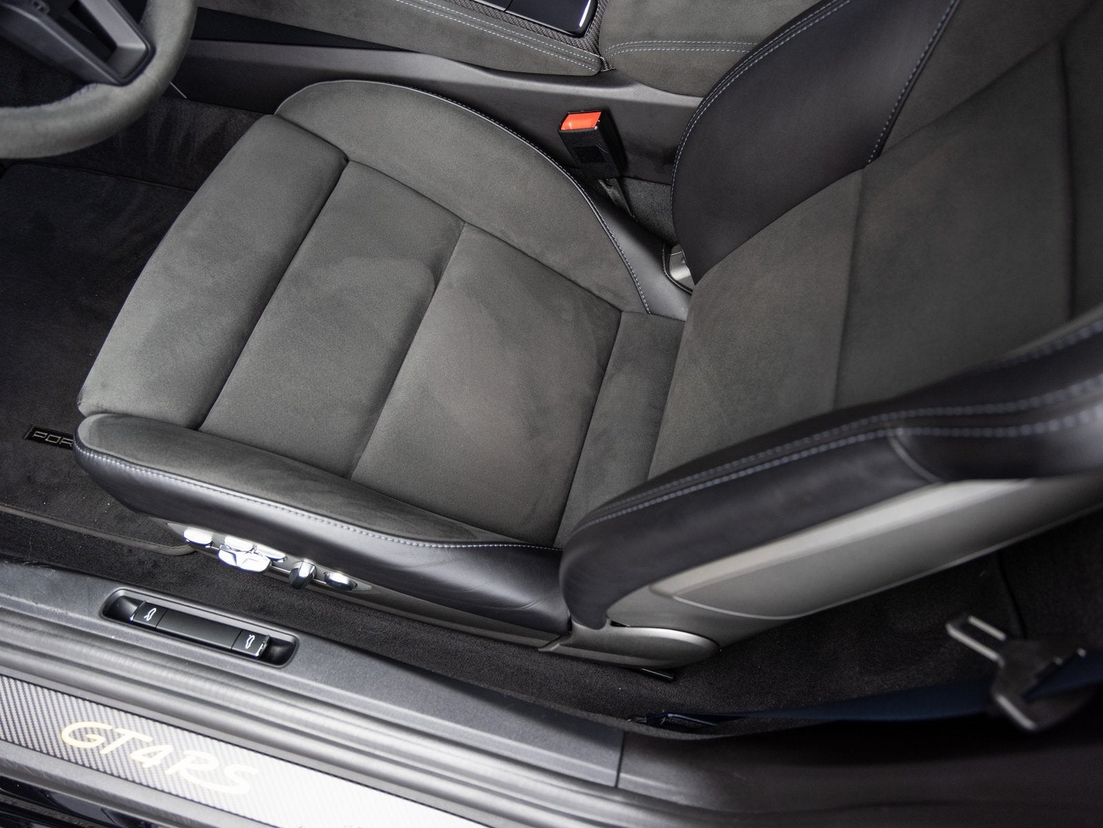 2023 Porsche 718 718 Cayman GT4 RS (MY23)