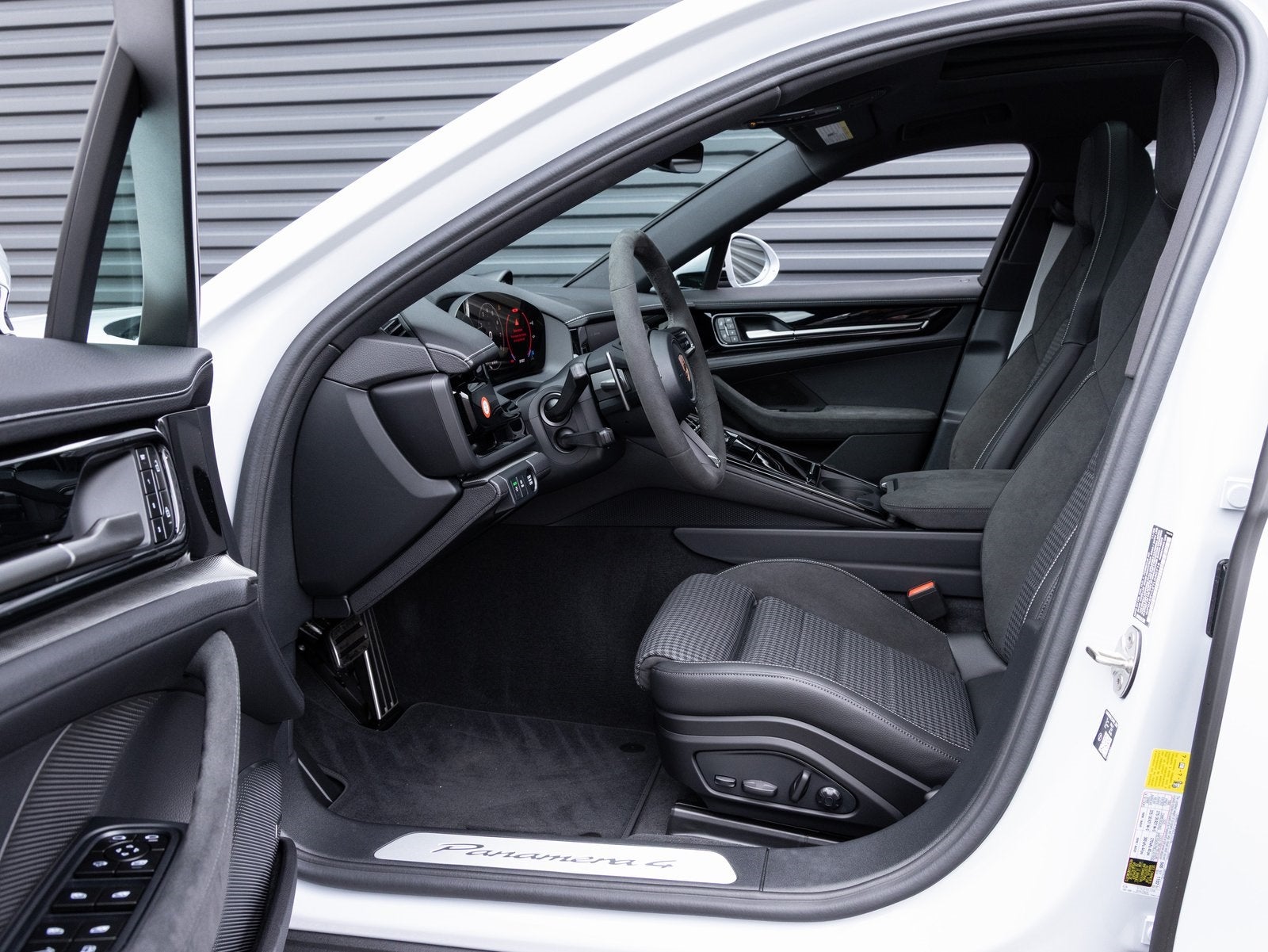 2026 Porsche Panamera Panamera 4 E-Hybrid