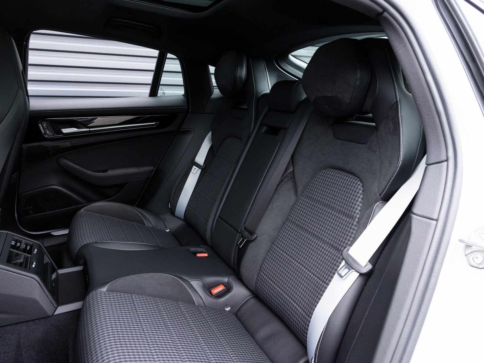 2026 Porsche Panamera Panamera 4 E-Hybrid