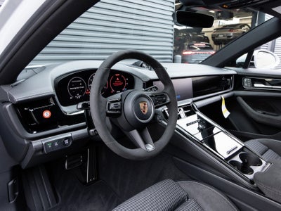 2026 Porsche Panamera Panamera 4 E-Hybrid