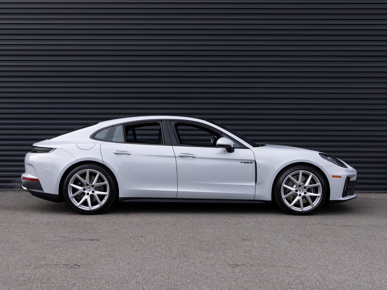 2026 Porsche Panamera Panamera 4 E-Hybrid