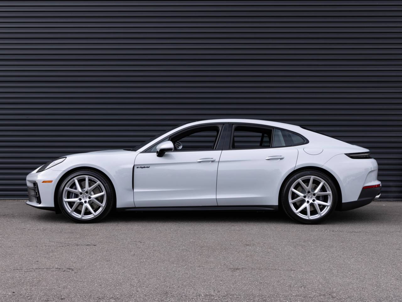 2026 Porsche Panamera Panamera 4 E-Hybrid