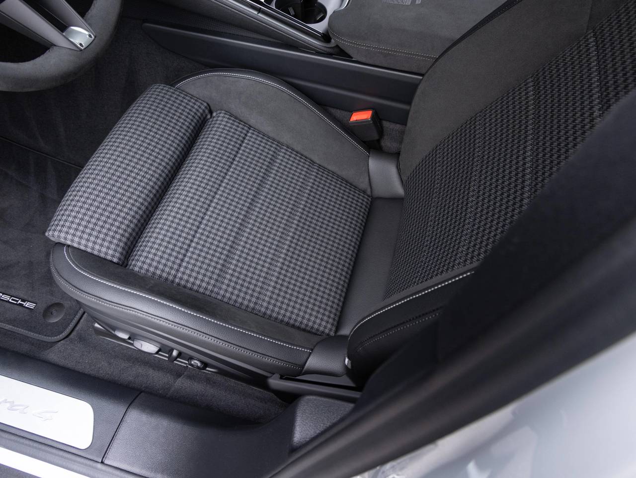 2026 Porsche Panamera Panamera 4 E-Hybrid