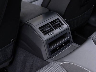 2026 Porsche Panamera Panamera 4 E-Hybrid