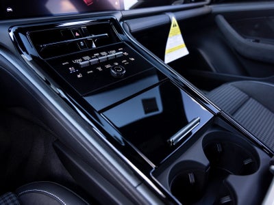 2025 Porsche Panamera Panamera 4 E-Hybrid