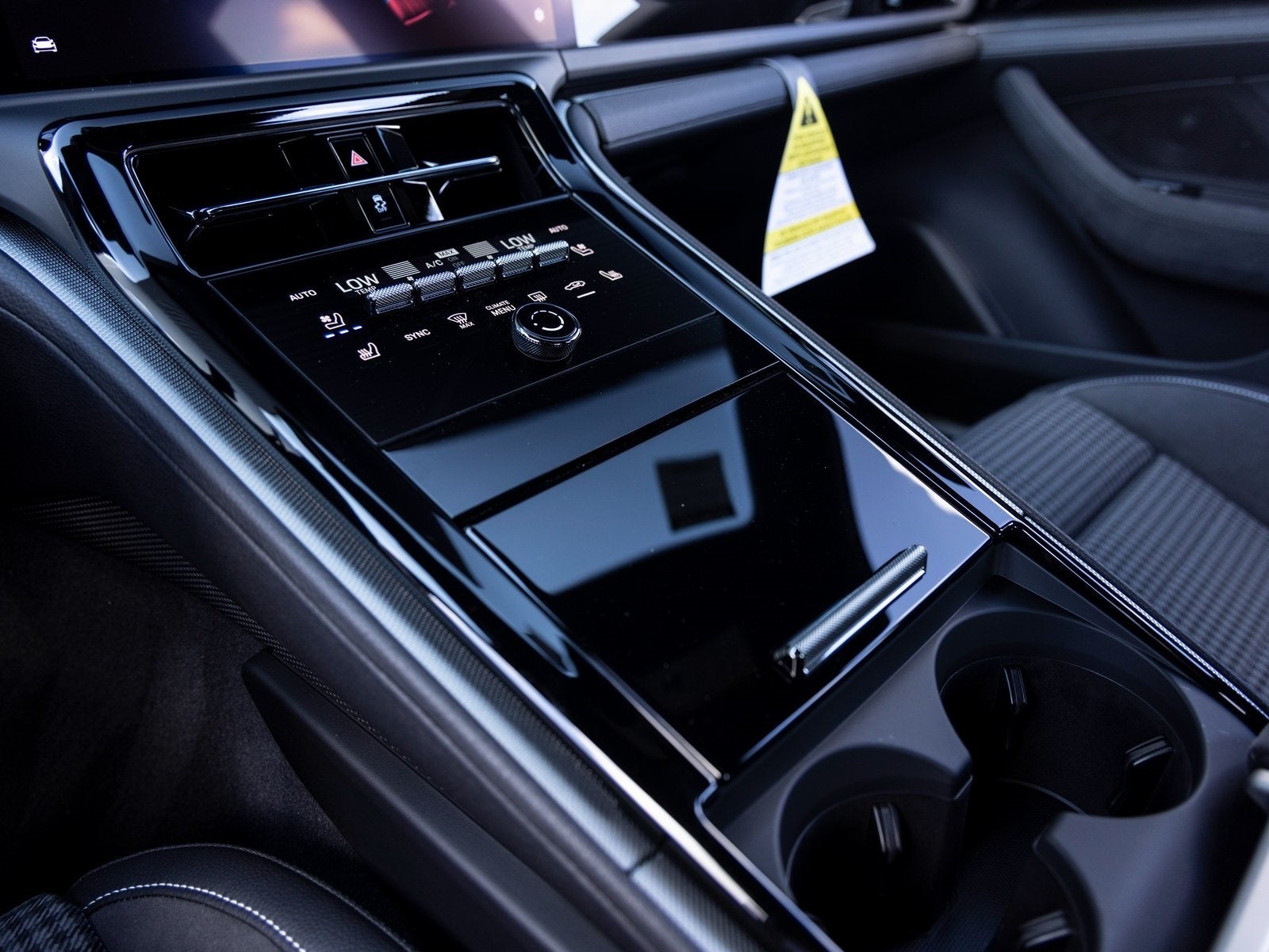 2025 Porsche Panamera Panamera 4 E-Hybrid