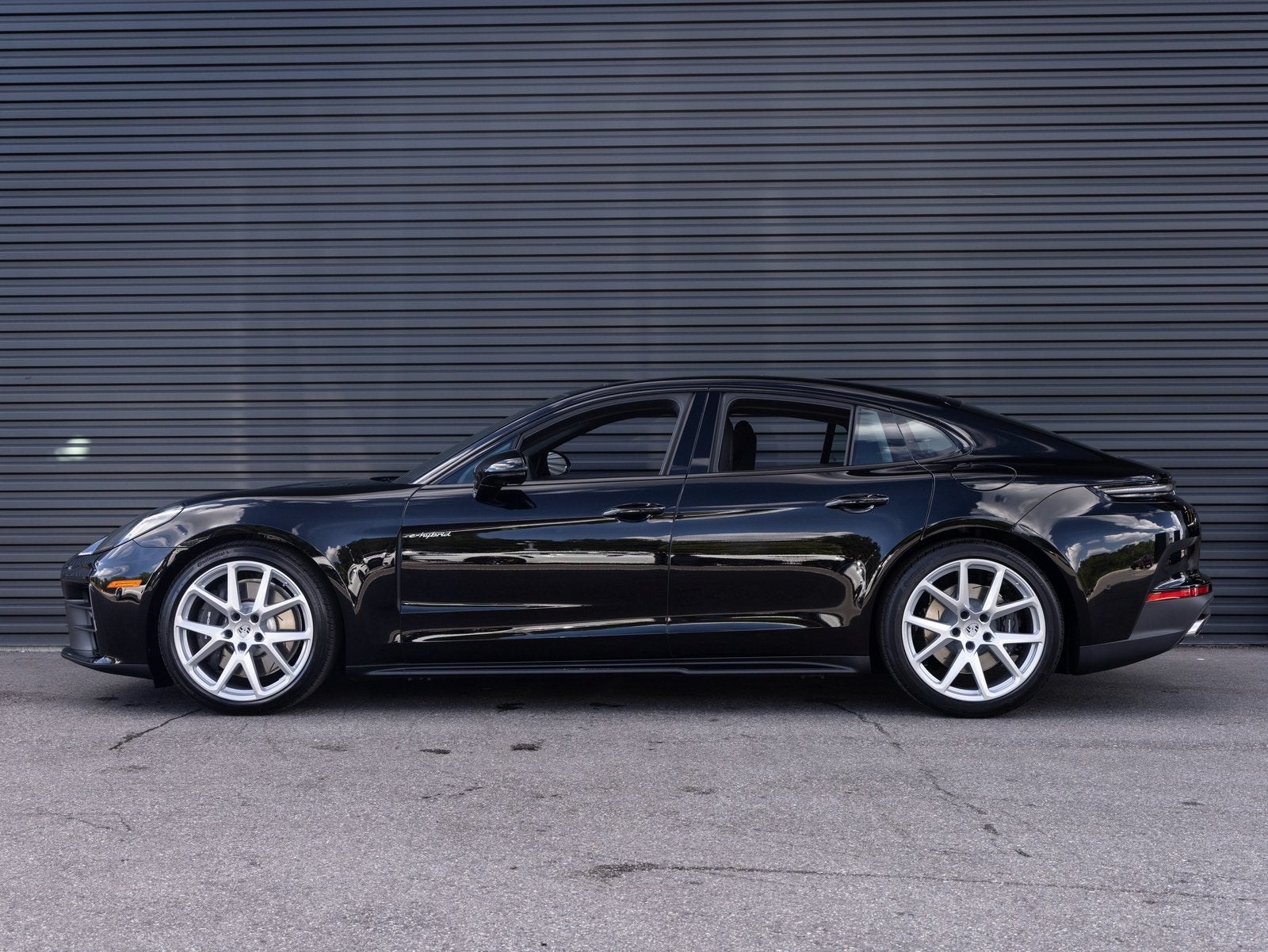2025 Porsche Panamera Panamera 4 E-Hybrid