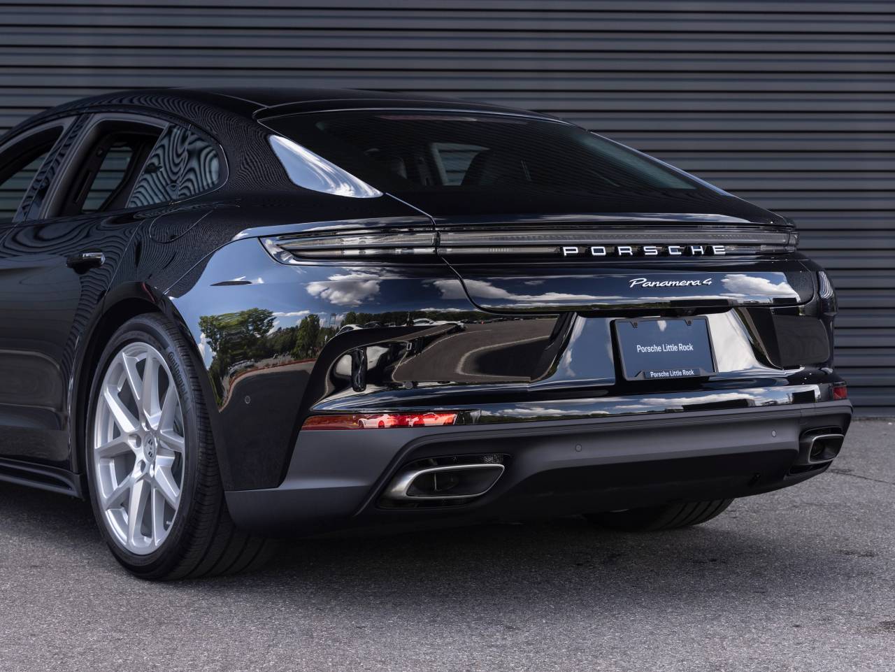 2025 Porsche Panamera Panamera 4 E-Hybrid