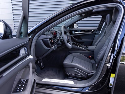 2025 Porsche Panamera Panamera 4 E-Hybrid