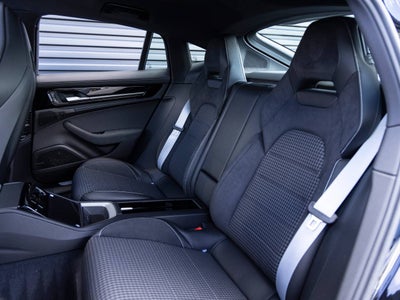 2025 Porsche Panamera Panamera 4 E-Hybrid