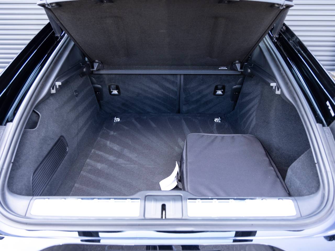 2025 Porsche Panamera Panamera 4 E-Hybrid