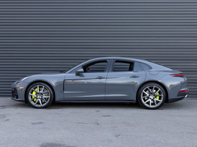 2025 Porsche Panamera Panamera 4 E-Hybrid