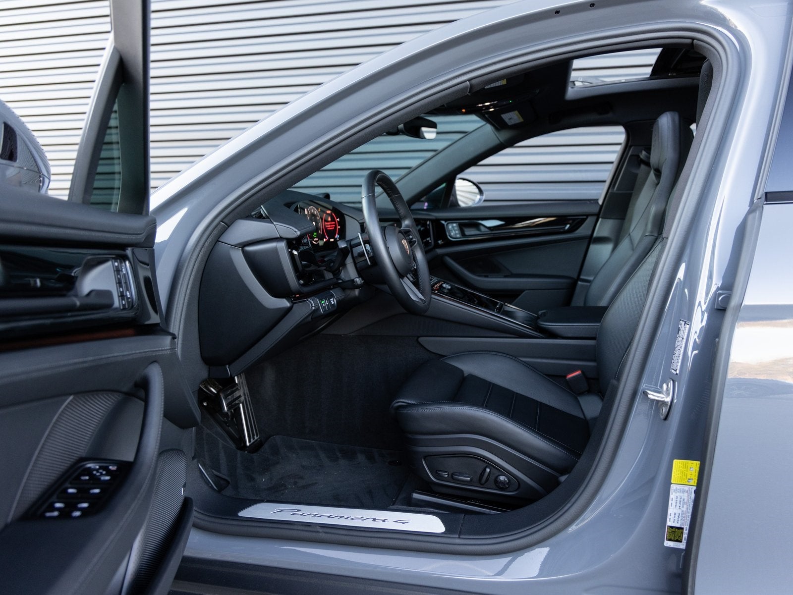 2025 Porsche Panamera Panamera 4 E-Hybrid