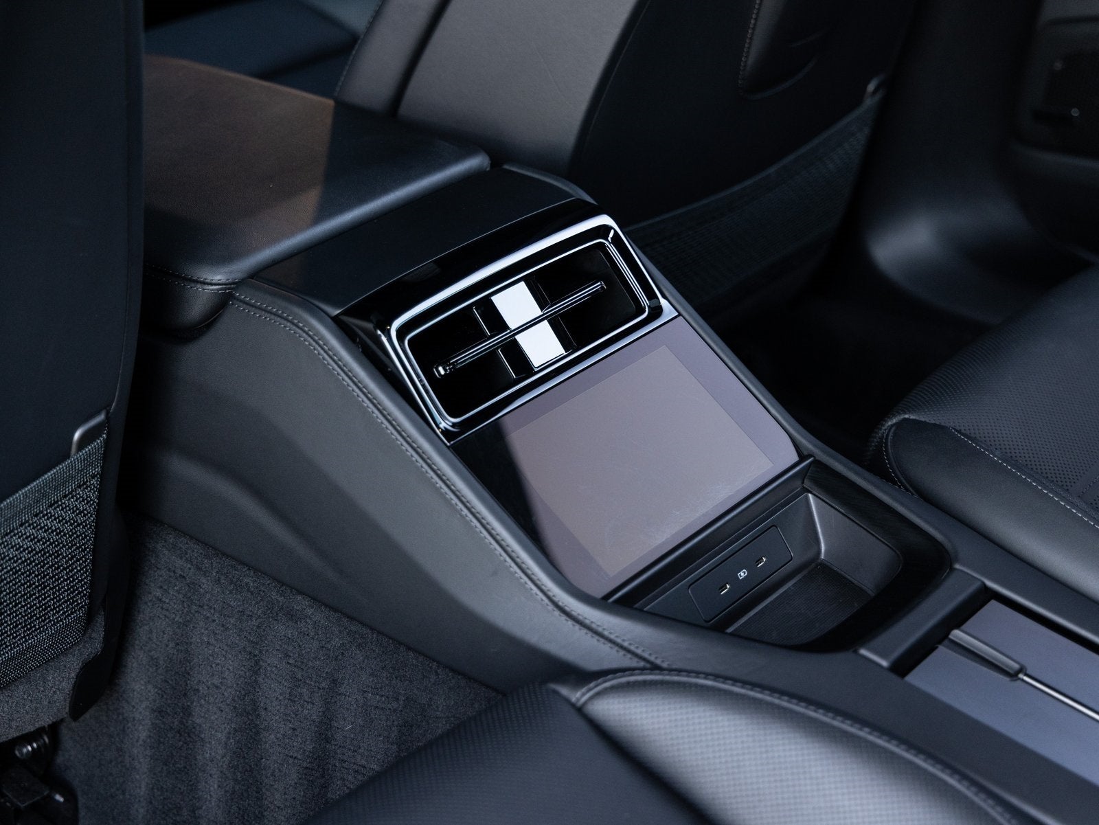 2025 Porsche Panamera Panamera 4 E-Hybrid