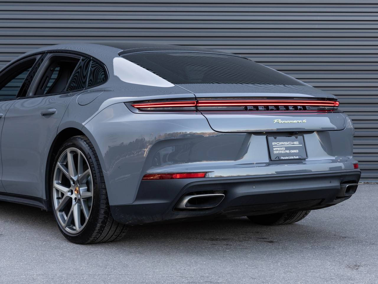 2025 Porsche Panamera Panamera 4 E-Hybrid