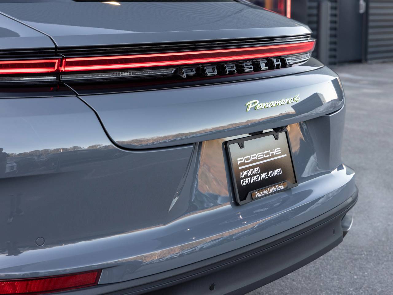 2025 Porsche Panamera Panamera 4 E-Hybrid