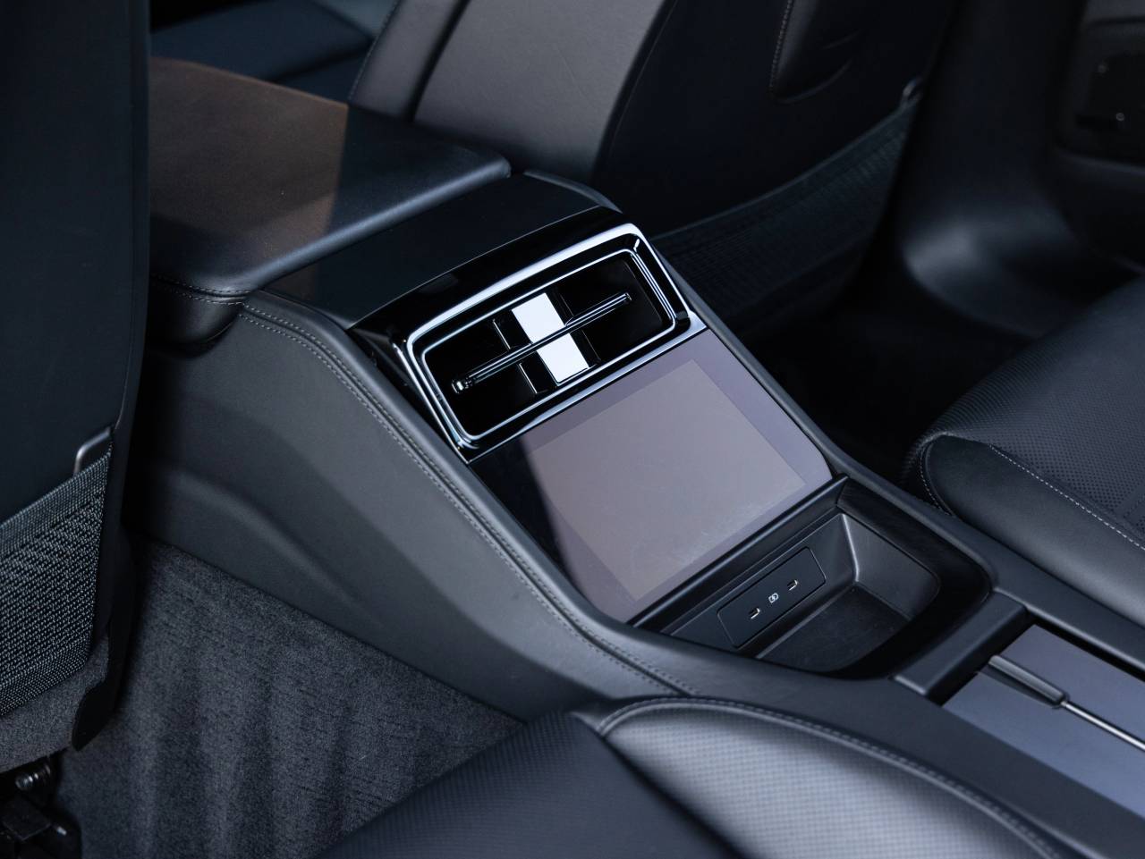 2025 Porsche Panamera Panamera 4 E-Hybrid