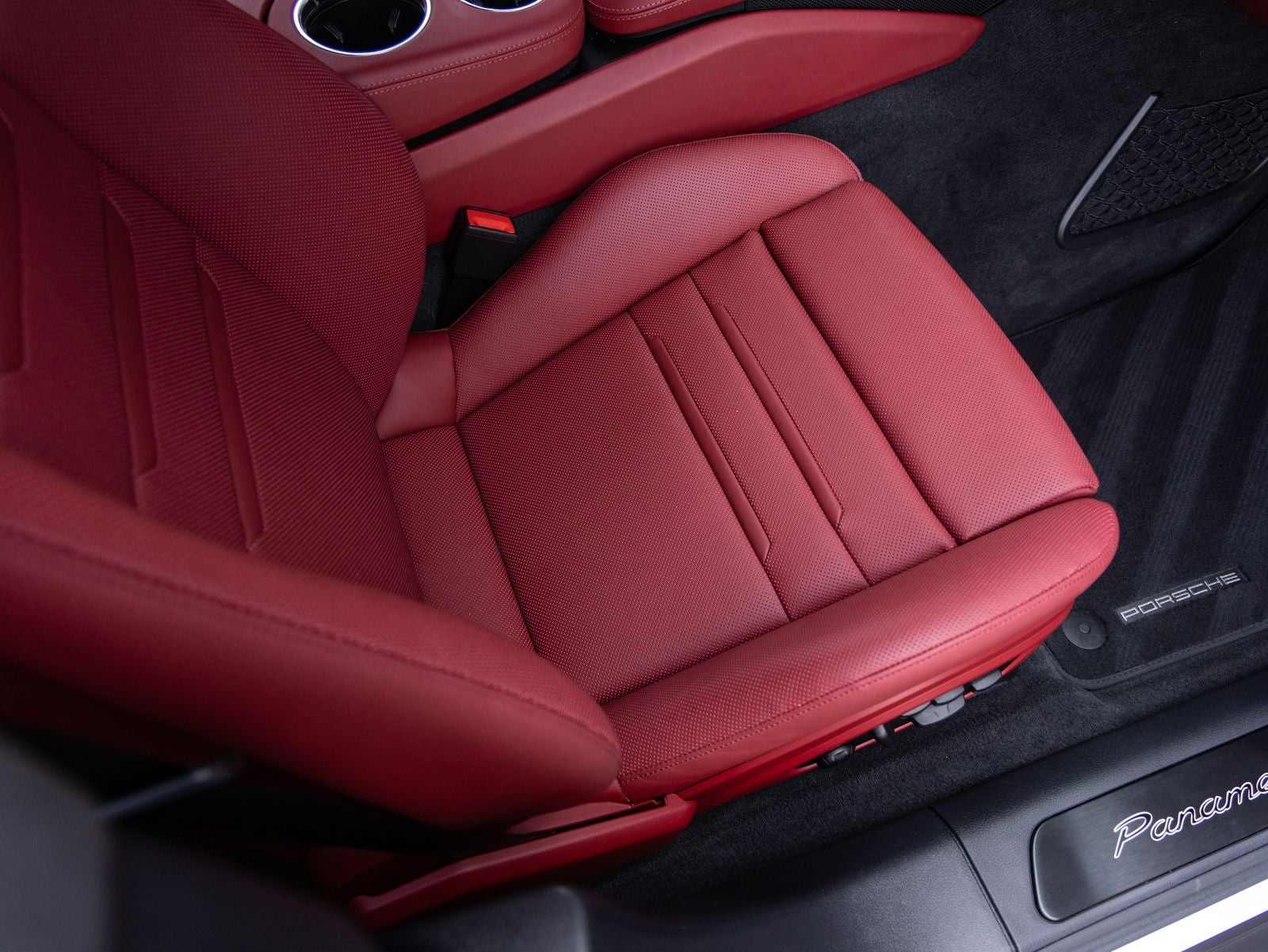 2023 Porsche Panamera Panamera GTS (MY23)