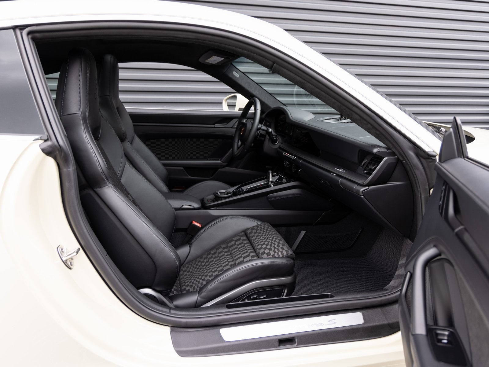 2026 Porsche 911 Carrera S