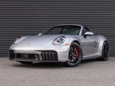 2025 Porsche 911 Targa 4 GTS