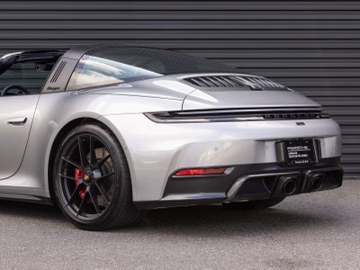2025 Porsche 911 Targa 4 GTS