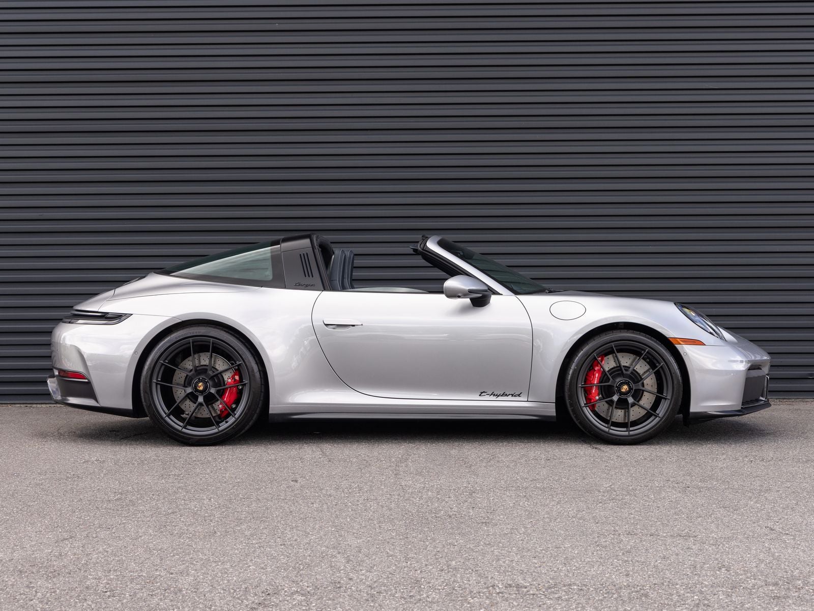 2025 Porsche 911 Targa 4 GTS