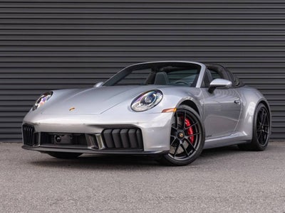 2025 Porsche 911 Targa 4 GTS