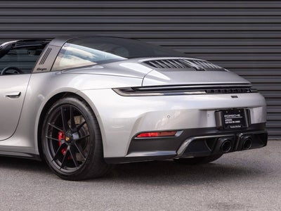 2025 Porsche 911 Targa 4 GTS