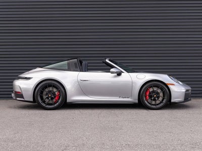 2025 Porsche 911 Targa 4 GTS