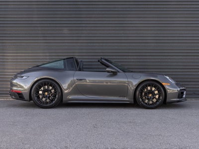 2024 Porsche 911 Targa 4 GTS