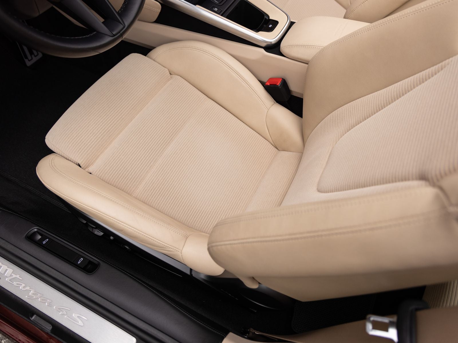 2021 Porsche 911 Targa 4S Heritage Design Edition