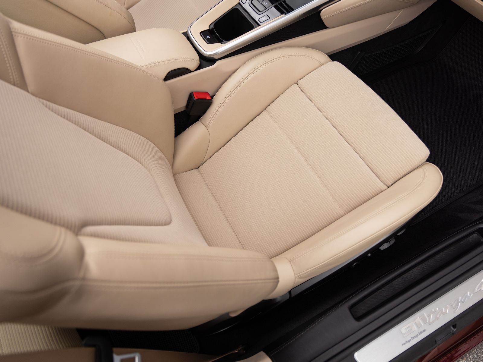 2021 Porsche 911 Targa 4S Heritage Design Edition