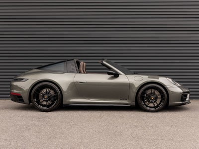 2024 Porsche 911 911 Targa 4 GTS (MY24)