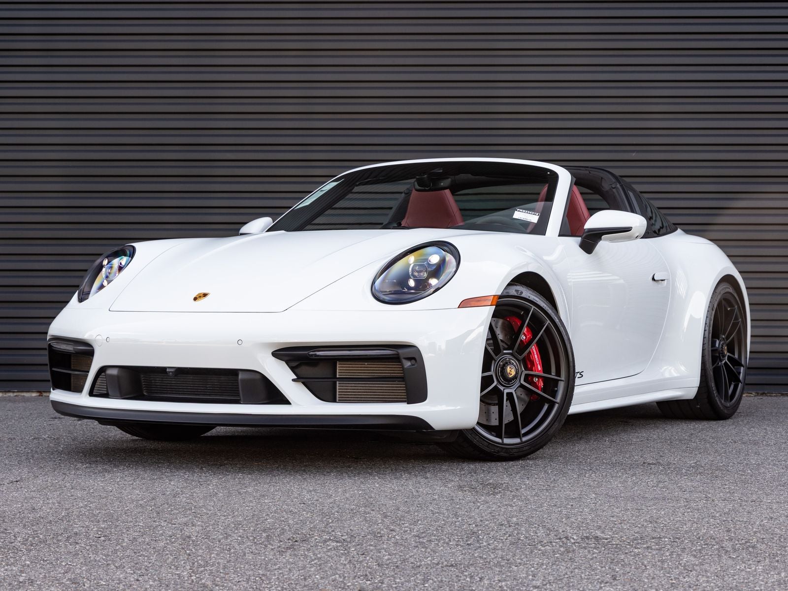 2024 Porsche 911 4 GTS