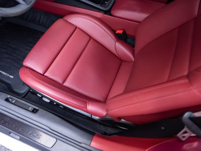 2024 Porsche 911 4 GTS