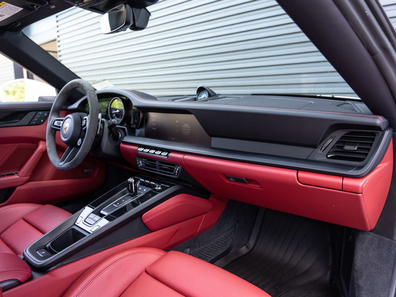 2024 Porsche 911 4 GTS