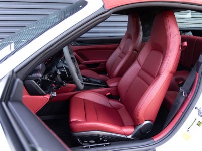 2024 Porsche 911 4 GTS