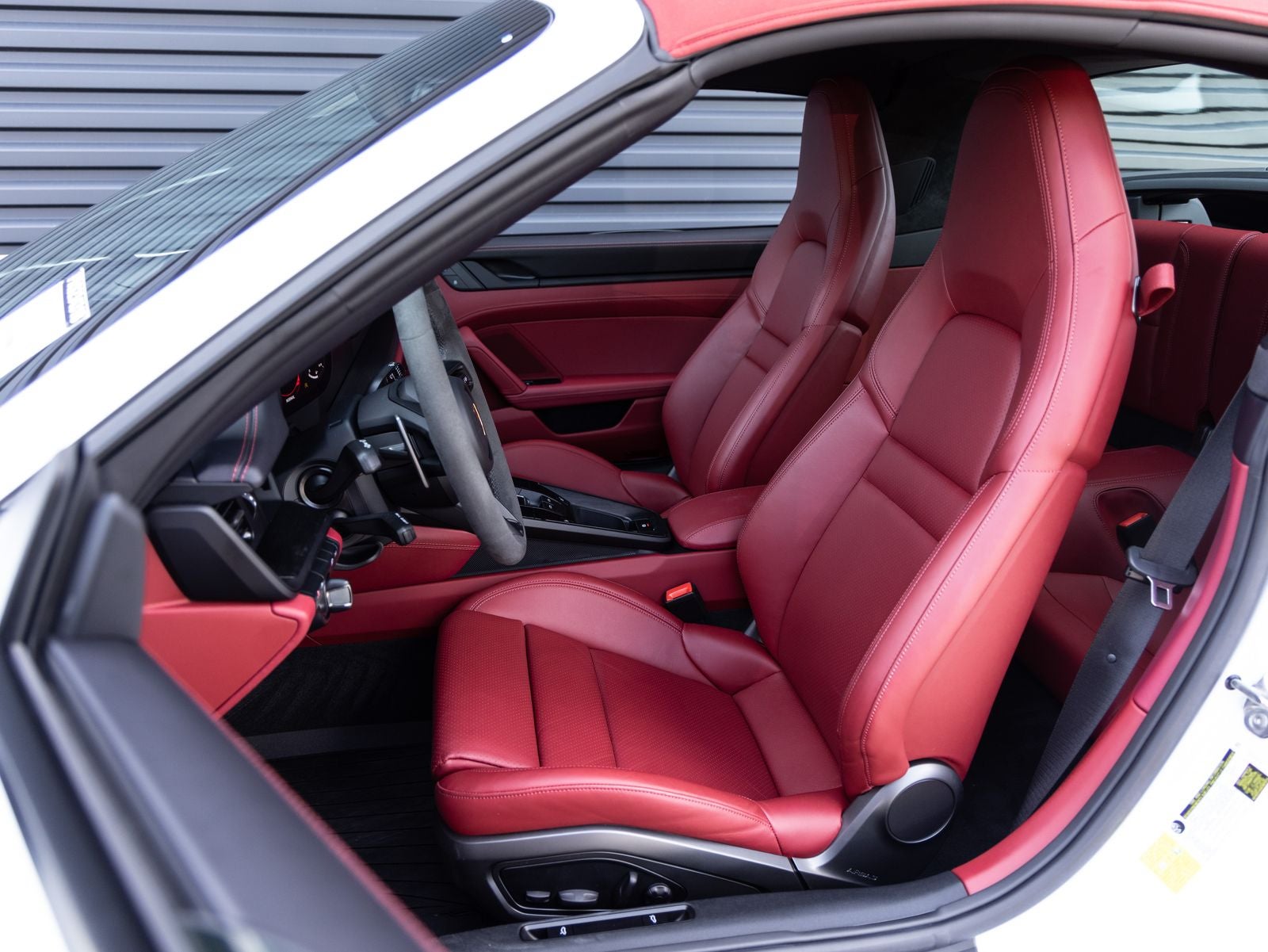 2024 Porsche 911 4 GTS