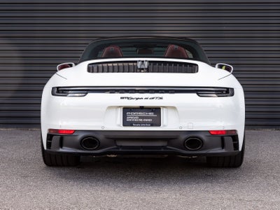 2024 Porsche 911 4 GTS