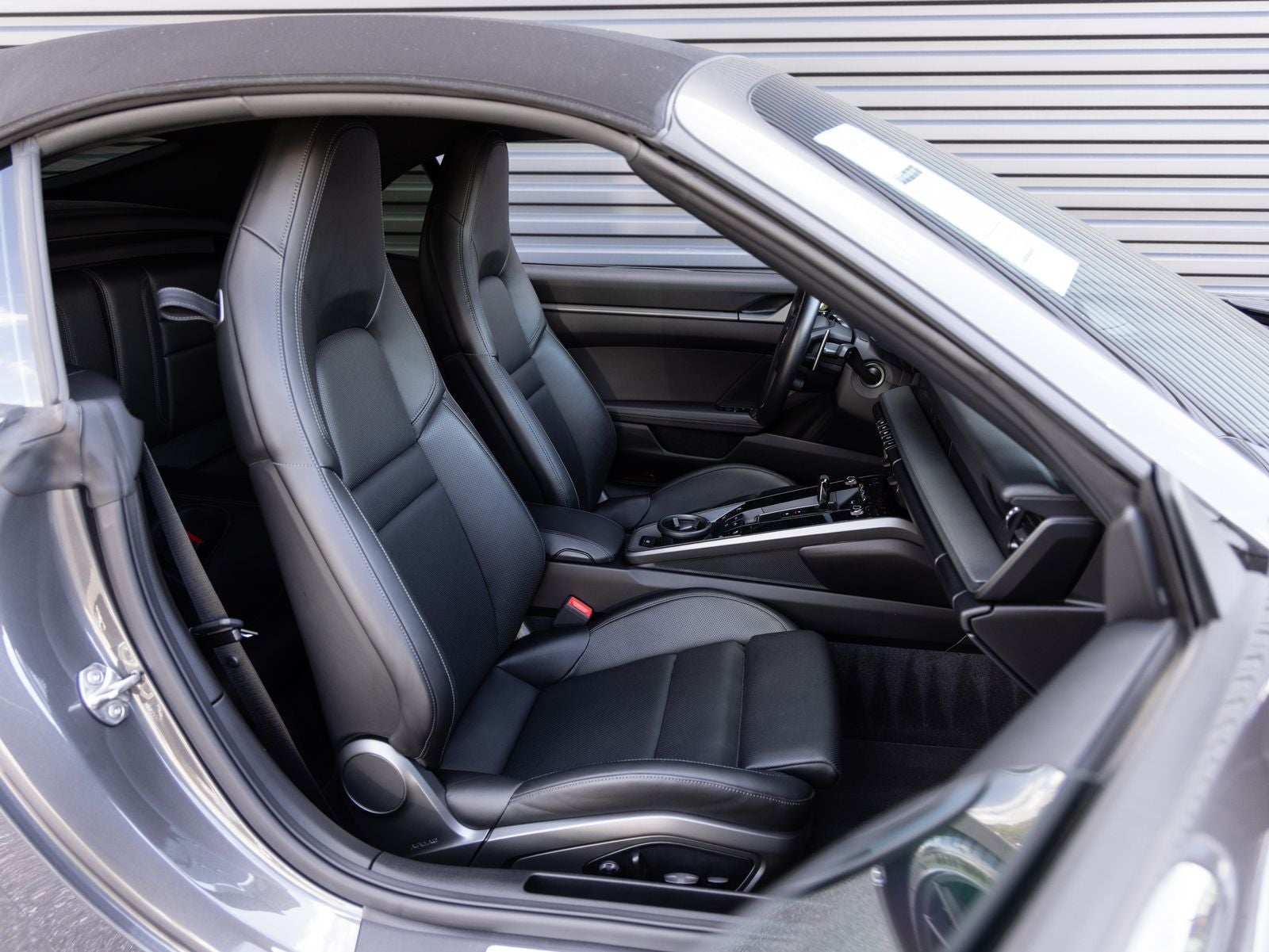 2020 Porsche 911 Carrera S Cabriolet