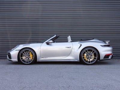 2021 Porsche 911 Turbo S Cabriolet