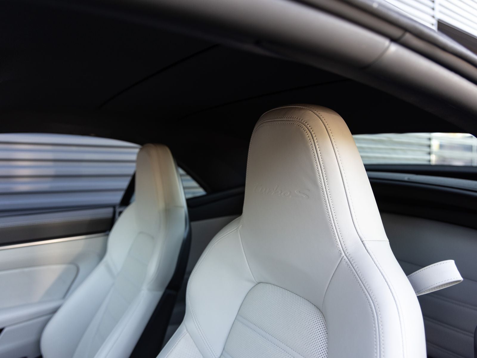 2021 Porsche 911 Turbo S Cabriolet