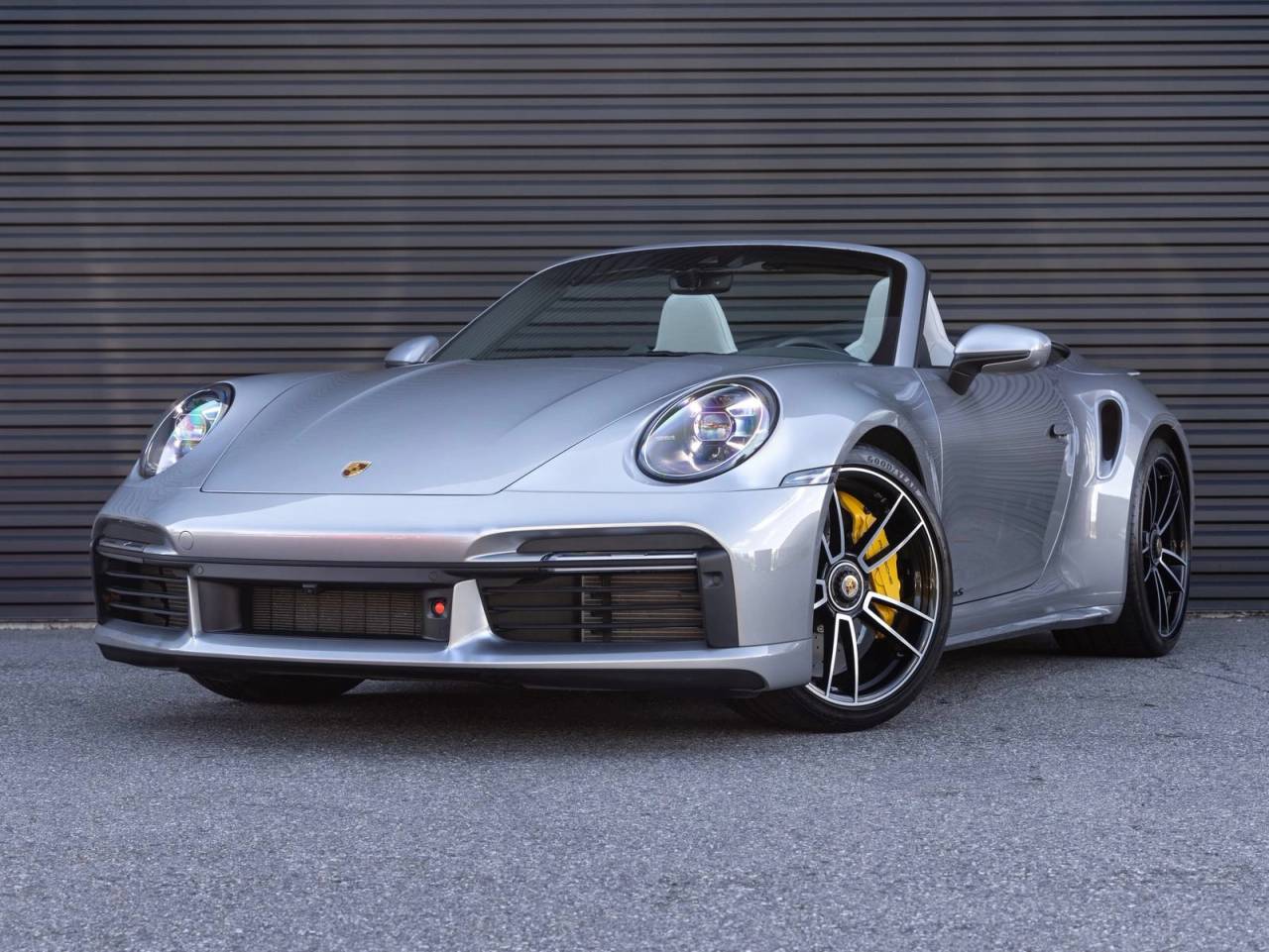 2021 Porsche 911 Turbo S Cabriolet