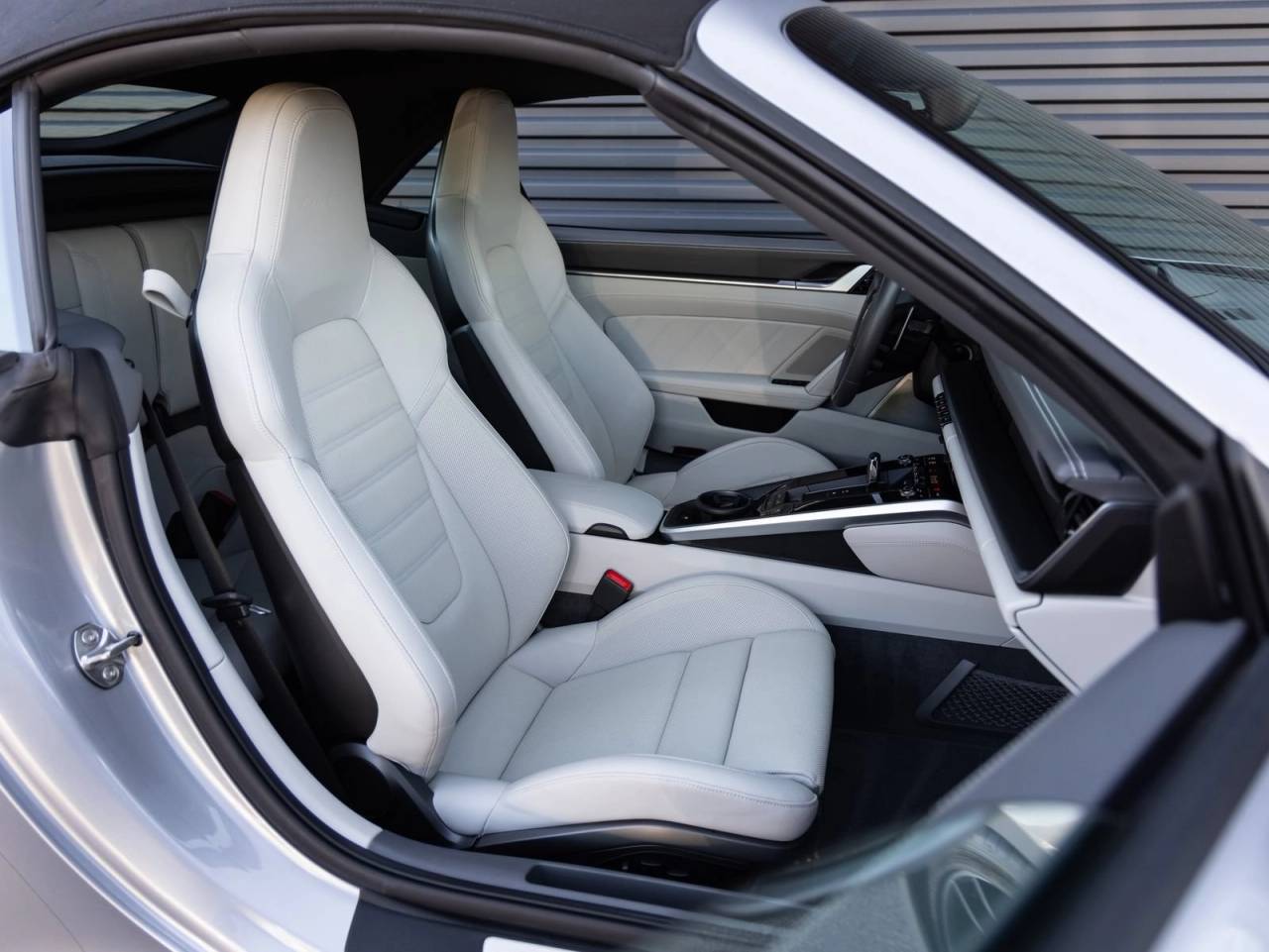 2021 Porsche 911 Turbo S Cabriolet
