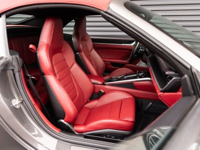 2023 Porsche 911 911 Turbo S Cabriolet (MY23)