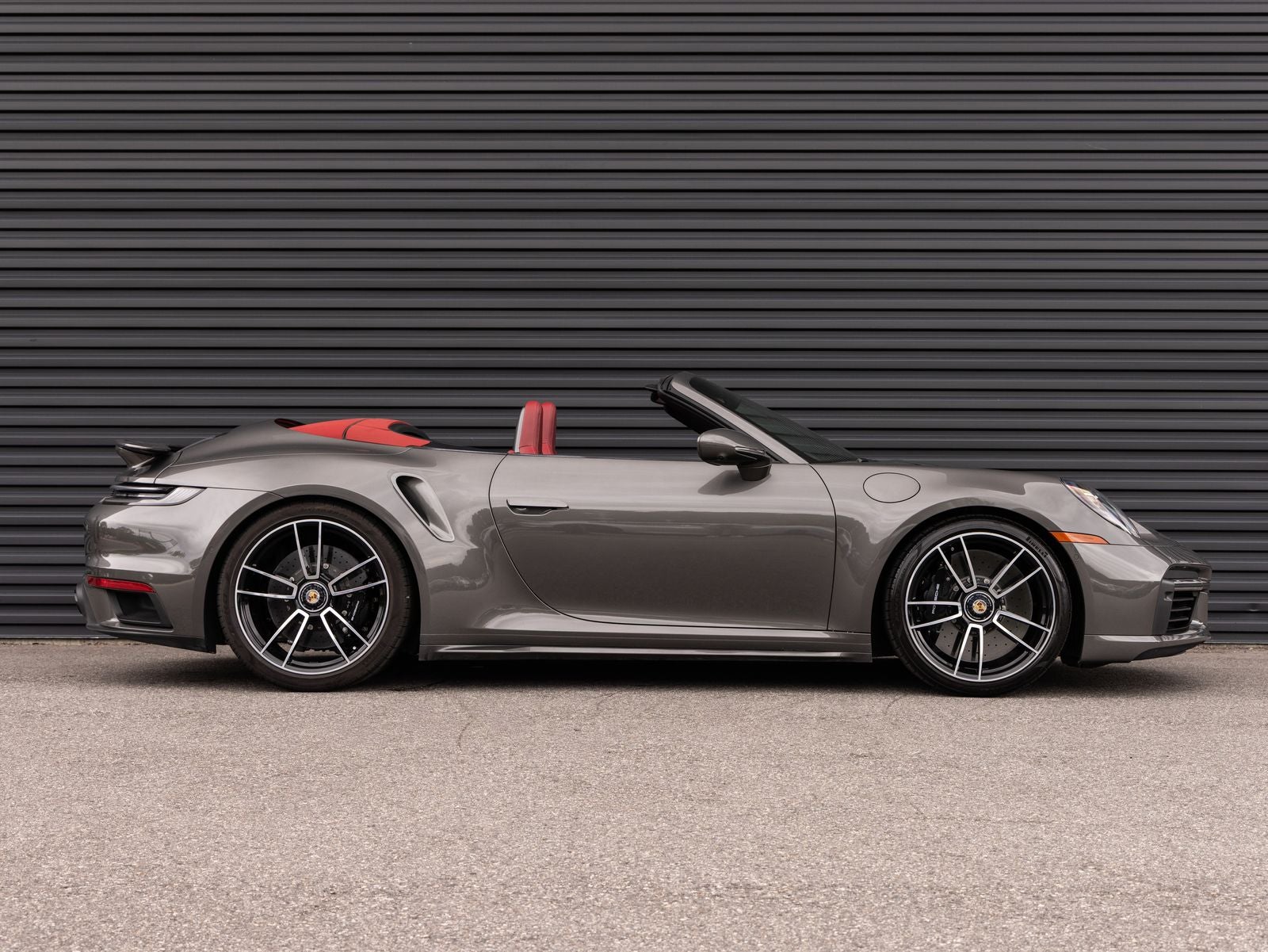 2023 Porsche 911 911 Turbo S Cabriolet (MY23)